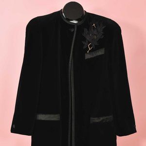 Vintage 80s Black Velvet Blazer Size 6